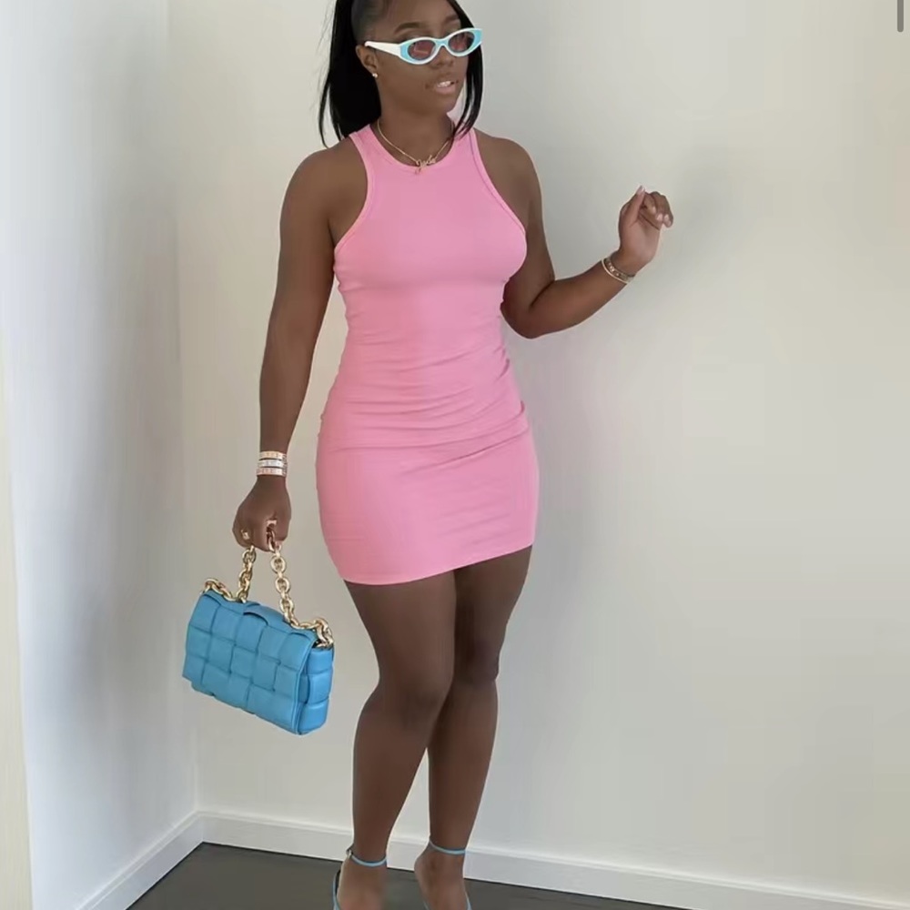 Pink bodycon dress